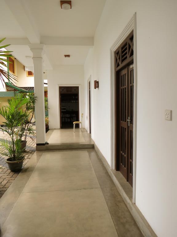 Scandinavia Hotel Hikkaduwa Exterior foto